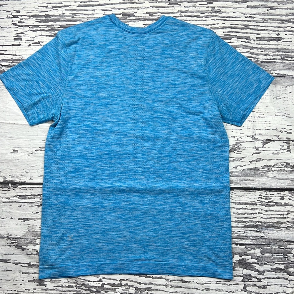 Lululemon Metal Vent Breathe Short Sleeve - Neo Blue - Size Medium - Picture 3 of 12